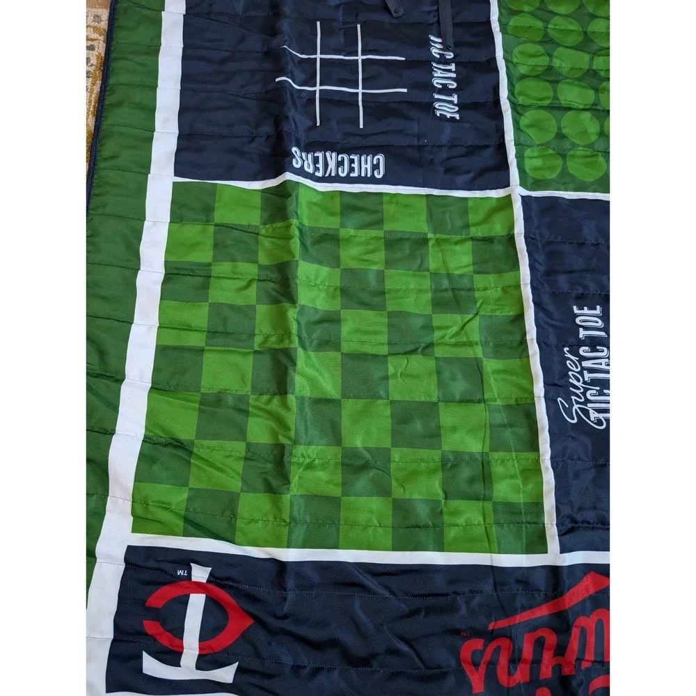 Officially Licensed‎ Minnesota Twins blanket 66in x 60in MLB, Easy Carry Straps